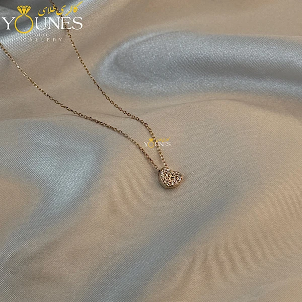 تصویر دوم گردنبند طلا قلب نگینی